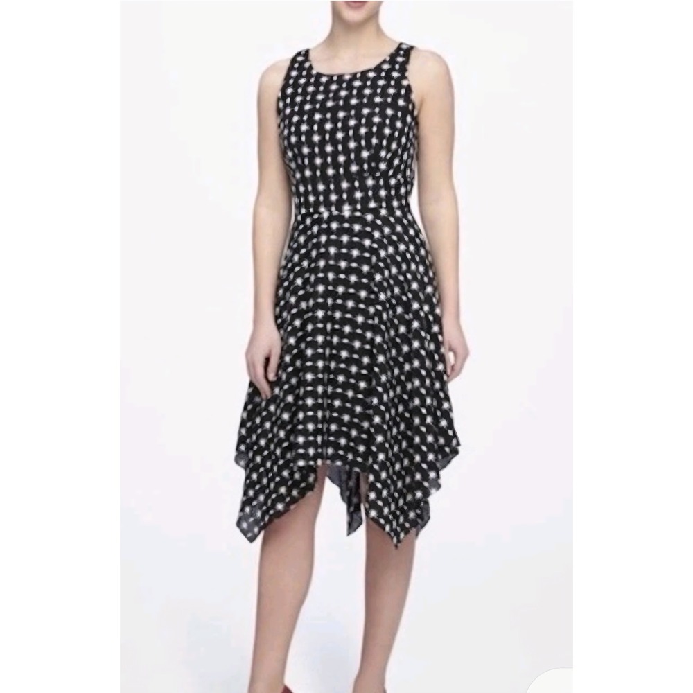 Tahari Arthur S Levine Black Ivory Embroidered Handkerchief‎ Hem Dress 2 NWT